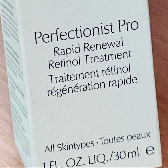 Estée Lauder Perfectionist Pro Rapid Renewal Retinol Treatment 1oz/30mL - Picture 6 of 10